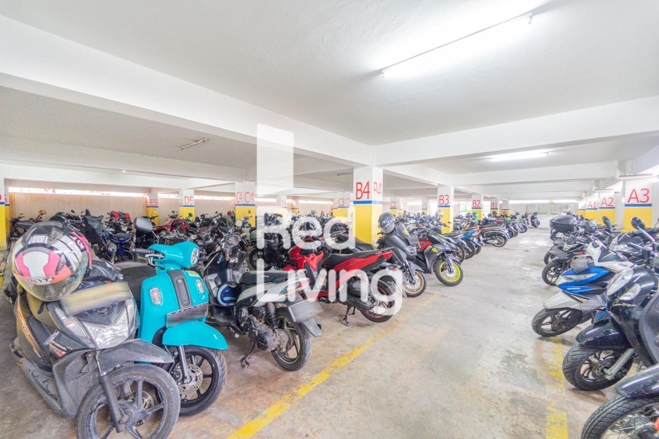 Apartemen Sentra Timur Residence - D Royal Property Tower Kuning Jakarta Buitenkant foto